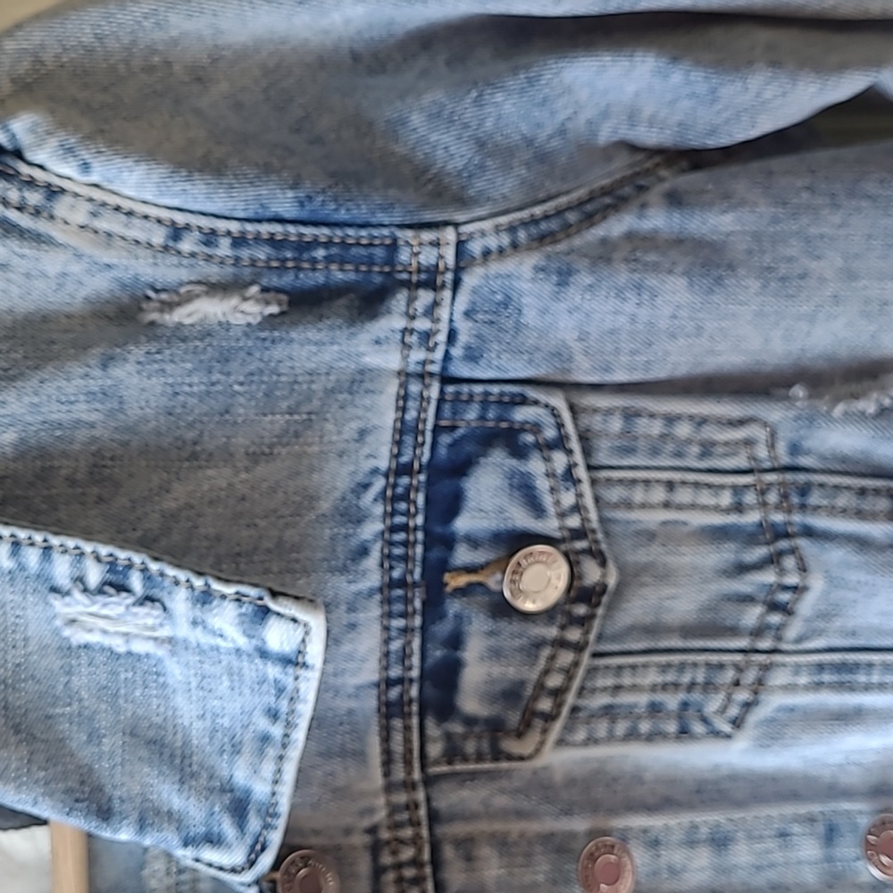 Jean jacket - Picture 7 of 9